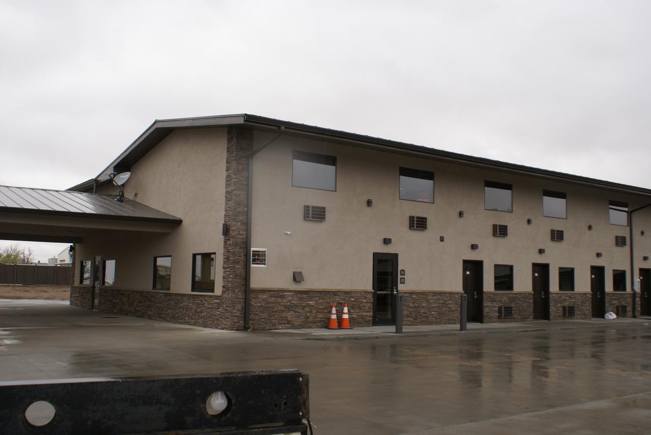 Boarders Inn & Suites By Cobblestone Hotels - Syracuse Εξωτερικό φωτογραφία