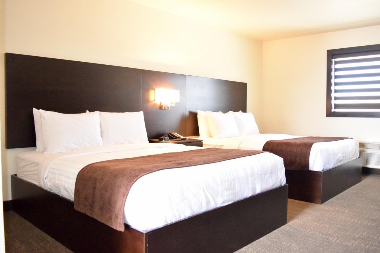Boarders Inn & Suites By Cobblestone Hotels - Syracuse Εξωτερικό φωτογραφία